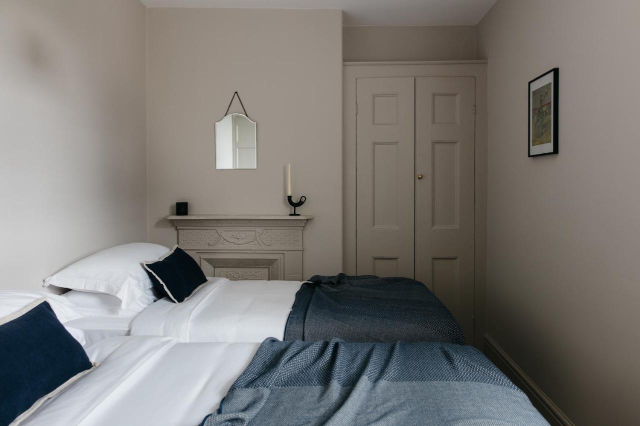 The Curator'S Apartment - Spacious 2 Bedrooms Bath Exterior foto